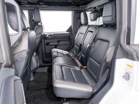 Used 2025 Ford Bronco Outer Banks AWD/4WD image 31