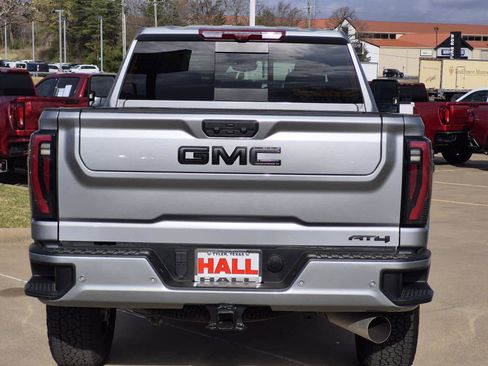 Certified 2025 GMC Sierra 2500 AT4 w/ AT4 Premium Plus Package image 5