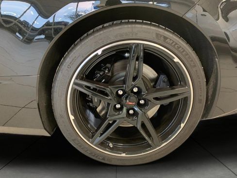 Certified 2022 Chevrolet Corvette Stingray Preferred Cpe w/ Z51 Performance Package image 3