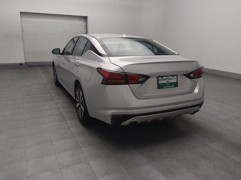 Used 2019 Nissan Altima 2.5 SL FWD image 5