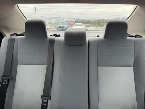 Used 2014 Toyota Corolla L image 33