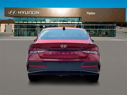 New 2026 Hyundai Elantra SE w/ Cargo Package image 6