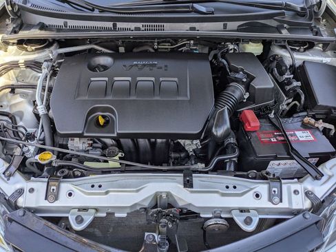 Used 2017 Toyota Corolla LE image 24