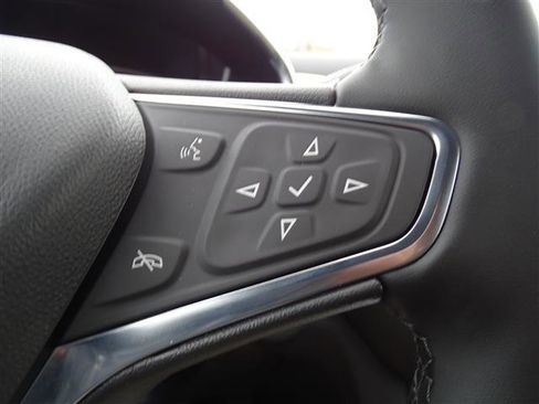 Used 2024 Chevrolet Equinox LT image 13