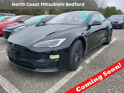 Used 2023 Tesla Model S Standard Range image 1