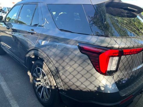 Used 2025 Ford Explorer ST-Line RWD image 4