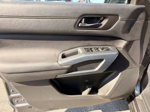 Certified 2025 Nissan Pathfinder Rock Creek image 12