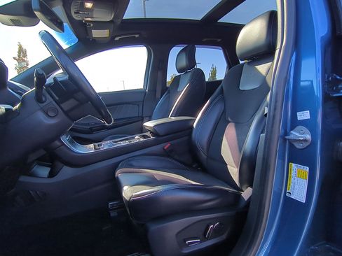 Used 2019 Ford Edge ST w/ Convenience Package image 27