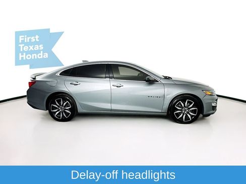 Used 2025 Chevrolet Malibu RS image 8