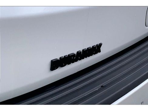 Used 2025 Chevrolet Suburban High Country AWD/4WD image 9