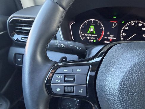 Used 2025 Honda Pilot Touring image 27