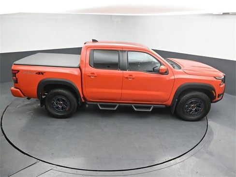 Used 2025 Nissan Frontier PRO-4X image 28