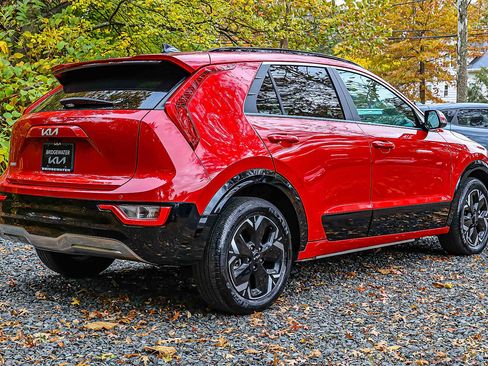 Certified 2024 Kia Niro Wind w/ Wind Preserve Package image 6