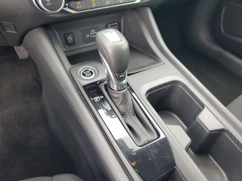 Used 2024 Nissan Sentra S image 23