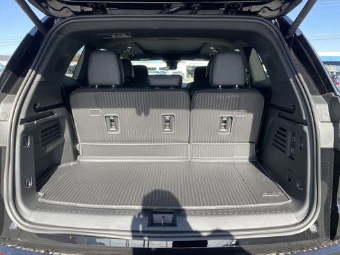 New 2026 GMC Acadia Denali w/ Super Cruise Package image 23