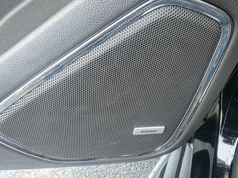 Used 2019 GMC Yukon SLE w/ SLE Value Package image 27