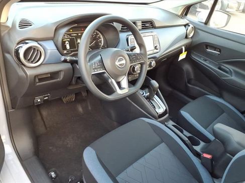 New 2025 Nissan Versa SV w/ Trunk Package image 10