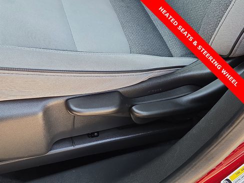Used 2024 Chevrolet TrailBlazer LT w/ LT Cold Weather Package FWD image 14