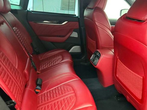 Used 2022 Maserati Levante Trofeo image 25
