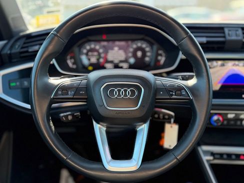 Used 2025 Audi Q3 2.0T Premium AWD/4WD image 9