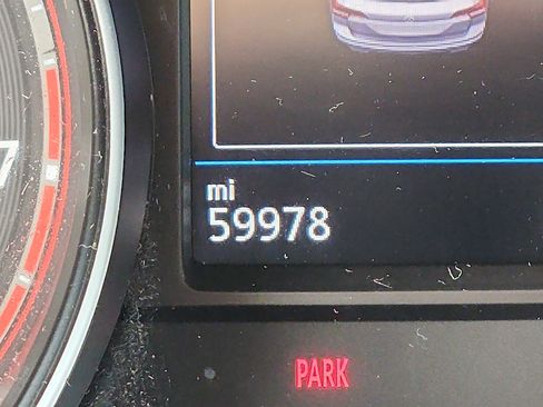 Used 2021 Volkswagen Atlas SE image 19