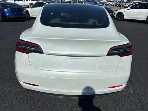 Used 2020 Tesla Model 3 Standard Range Plus RWD image 3
