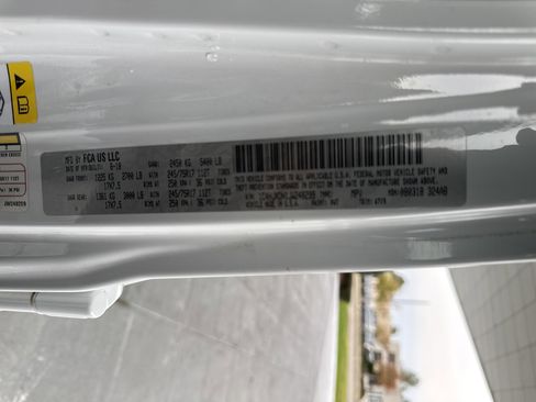 Used 2018 Jeep Wrangler Unlimited Sport image 38