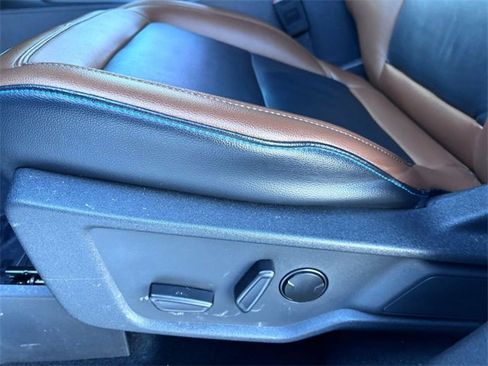 Used 2024 Ford Bronco Outer Banks image 11