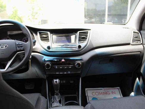 Used 2017 Hyundai Tucson SE FWD image 26