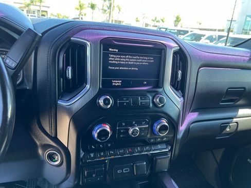 Used 2020 GMC Sierra 2500 Denali w/ Denali Ultimate Package image 17