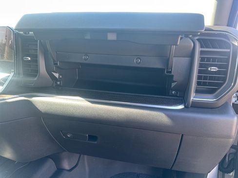 Used 2025 Chevrolet Silverado 3500 LT w/ Convenience Package image 28