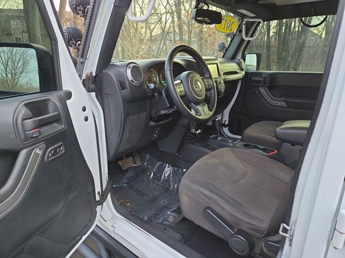 Used 2017 Jeep Wrangler Willys Wheeler image 11