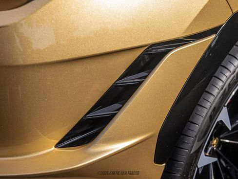 Used 2024 Lamborghini Urus S AWD/4WD image 65