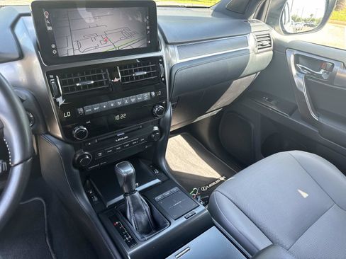 Certified 2023 Lexus GX 460 w/ Black Line Special Edition AWD/4WD image 24