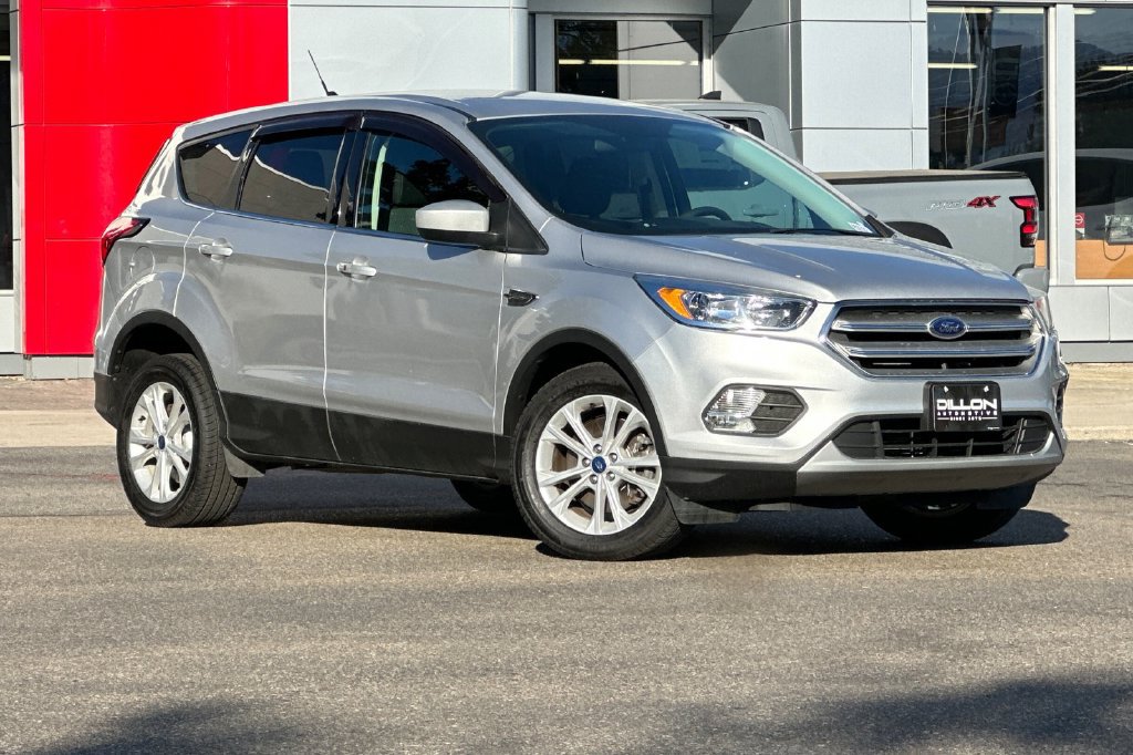 Used 2019 Ford Escape SE AWD/4WD image 2