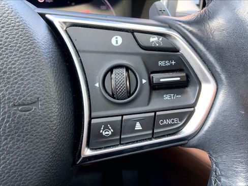 Used 2024 Acura MDX SH-AWD w/ Technology Package image 25