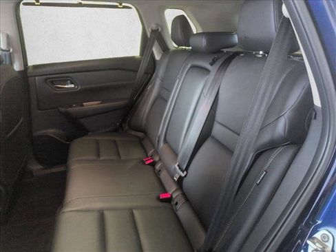Used 2025 Nissan Rogue SL w/ Tech Package FWD image 20