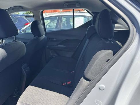 Used 2024 Nissan Kicks SV FWD image 16