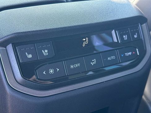 Used 2025 Lexus TX 500h AWD image 17
