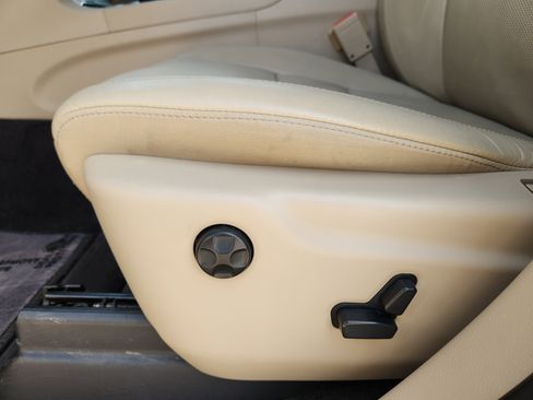 Used 2018 Jeep Grand Cherokee Limited w/ Luxury Group II image 24