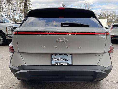 Used 2024 Hyundai Kona SEL image 5