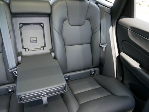 Used 2023 Volvo XC60 B5 Plus w/ Climate Package AWD/4WD image 13