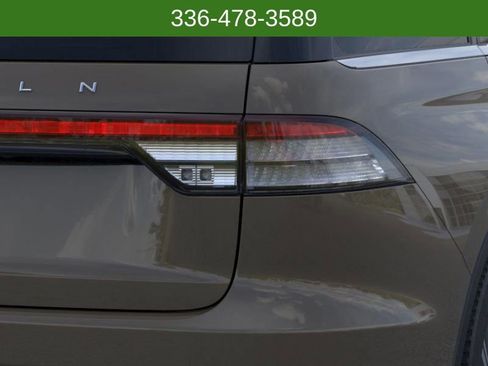 New 2025 Lincoln Aviator AWD w/ Equipment Group 101A image 21