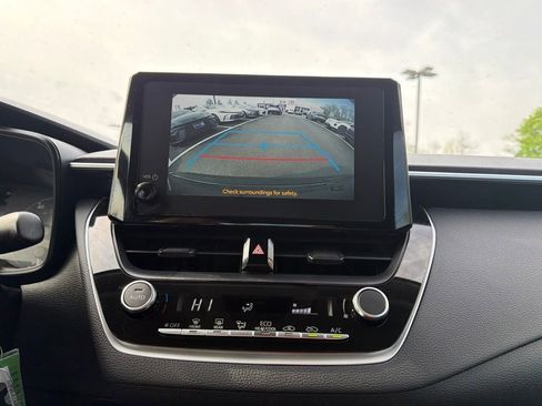 Used 2023 Toyota Corolla LE FWD image 27