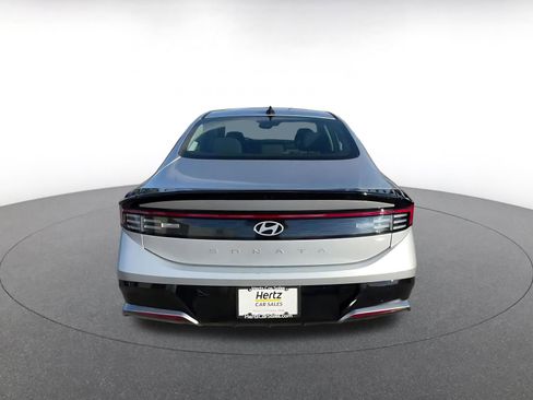 Used 2025 Hyundai Sonata SEL FWD image 12