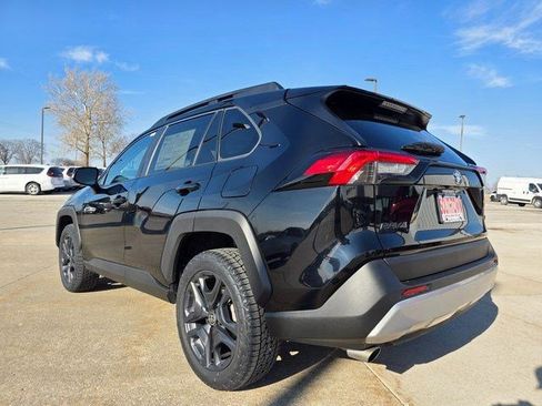 Used 2022 Toyota RAV4 Adventure AWD/4WD image 5