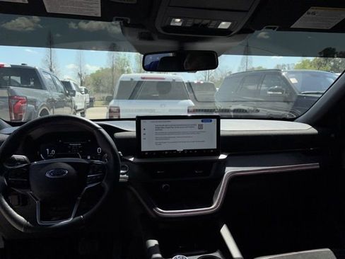 Used 2025 Ford Explorer ST image 11