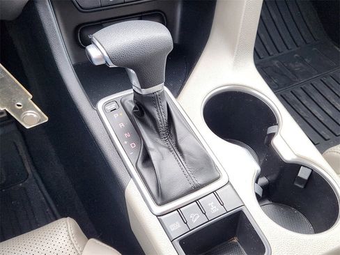 Used 2020 Kia Sportage S image 21