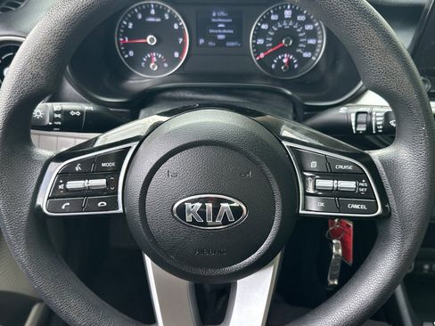 Used 2021 Kia Forte LXS FWD image 21