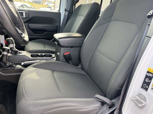 Used 2022 Jeep Wrangler Unlimited Sport image 17